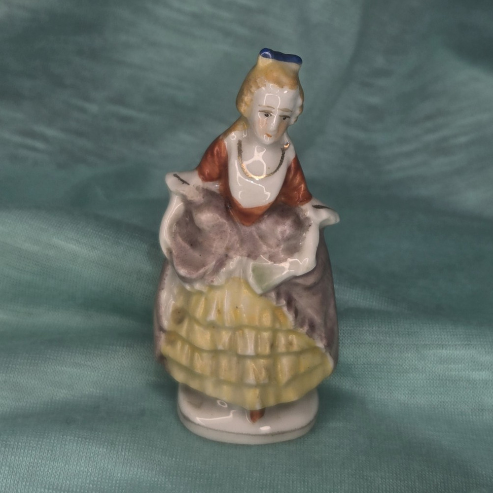 Vintage 1950s Porcelain Lady Figurine, K.L. Japan Victorian Style 3inch